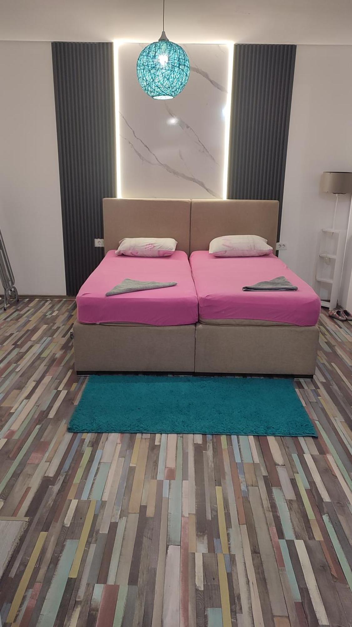 V&J Apartments Podgorica Luaran gambar